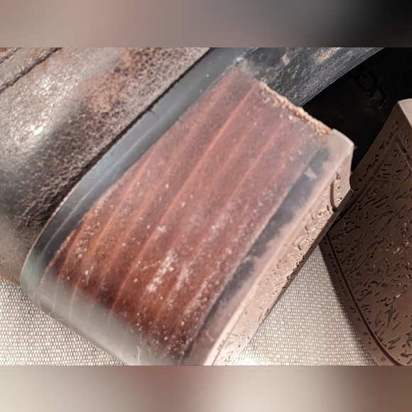 UGG Chelsea booties, sz 7.5 - Picture 7 of 16